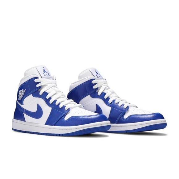 Women's Air Jordan 1Mid Kentucky Blue
Size: W 9 / M 7.5
Worn once - Picture 3 of 4